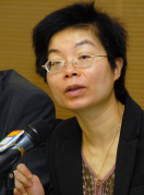 Professor Dora Kwong Lai-wan, Clinical Professor and Head, Department of Clinical Oncology, Li Ka Shing Faculty of Medicine, HKU is conducting a study to see whether the novel screening method can be used to detect early local recurrence for post-radiation patients. 